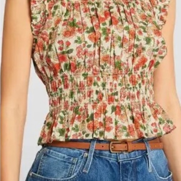 Floral Ruffle Sleeve Top - Picture 6 of 6